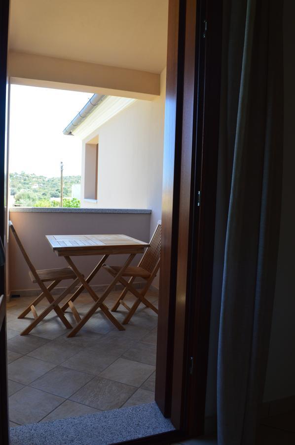 Guest Rooms Affittacamere San Teodoro  Buitenkant foto