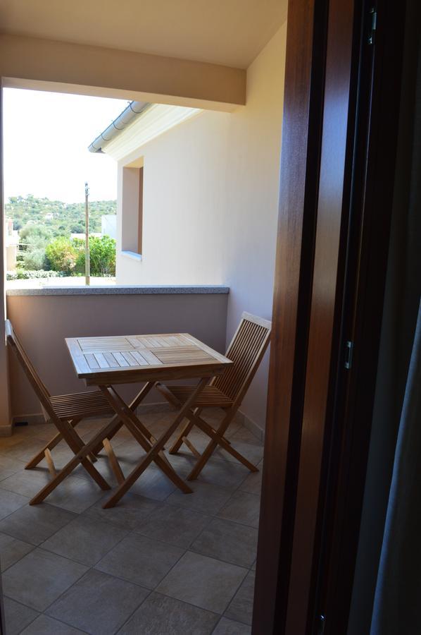 Guest Rooms Affittacamere San Teodoro  Buitenkant foto