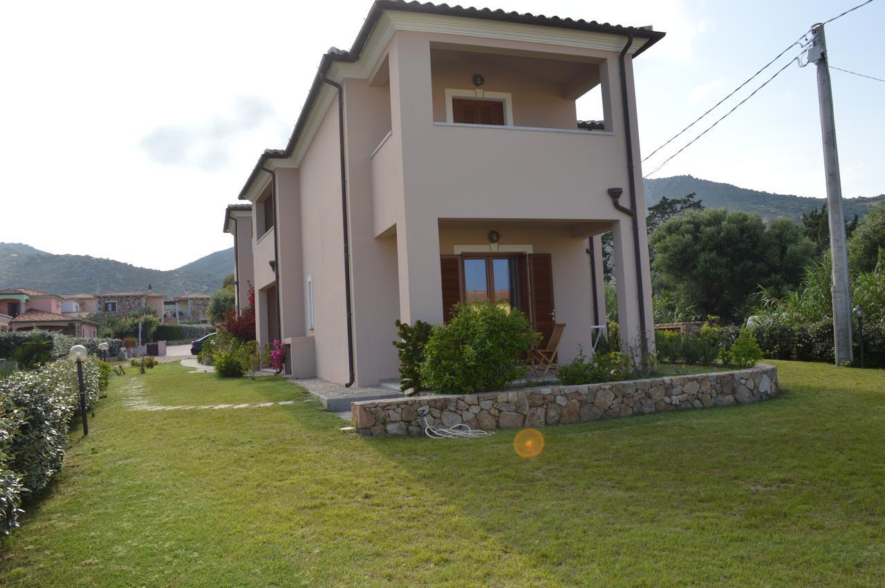 Guest Rooms Affittacamere San Teodoro  Buitenkant foto
