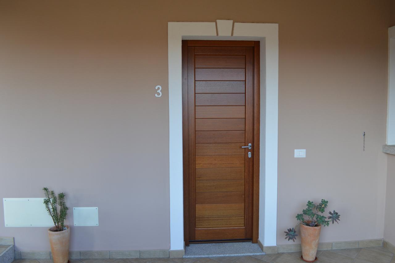 Guest Rooms Affittacamere San Teodoro  Buitenkant foto