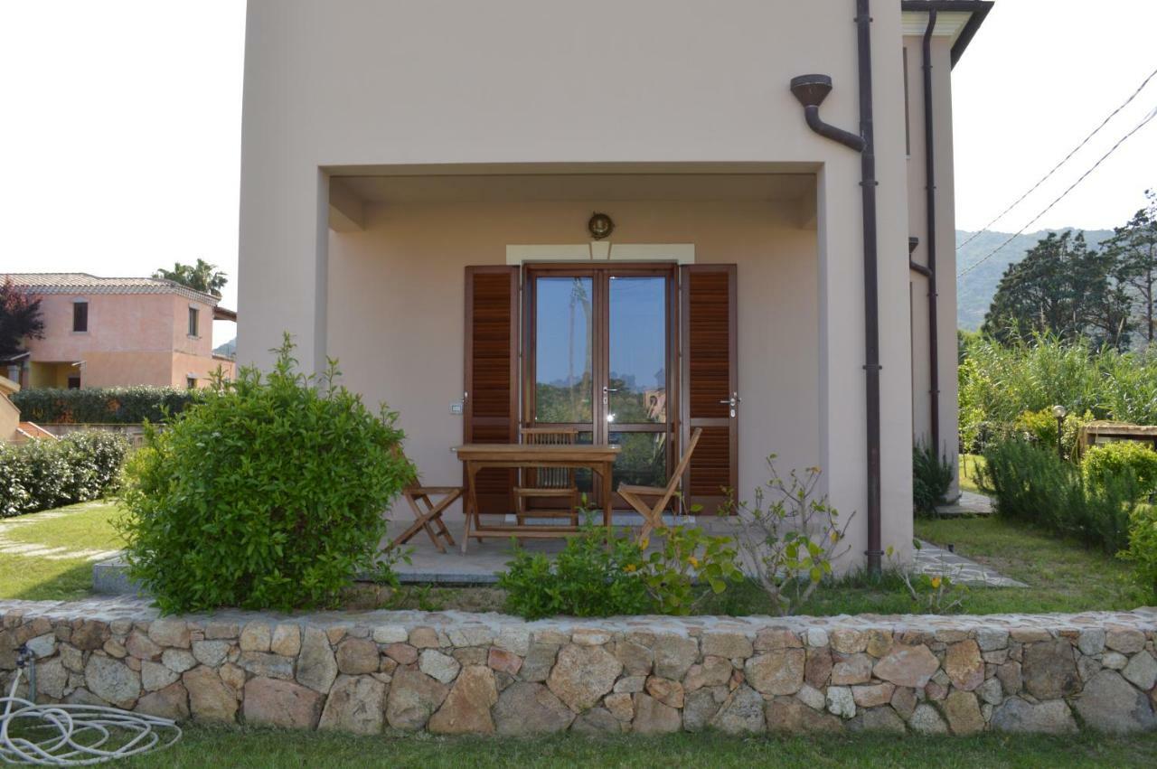 Guest Rooms Affittacamere San Teodoro  Buitenkant foto